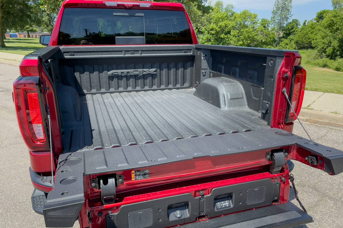 gmc sierra 1500 at4x 2022 11 exterior red tailgate scaled jpg