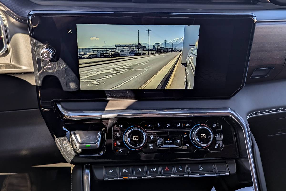 gmc sierra 1500 denali ultimate 2026 23 interior center stack display scaled jpg