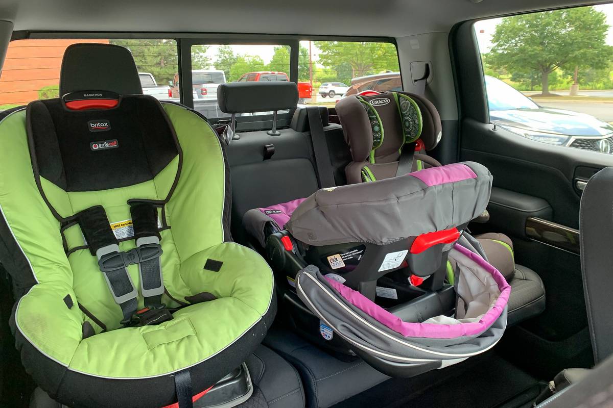Car Seats Fit In A 2020 Gmc Sierra 1500, Can You Put A Rear Facing Car Seat In An Extended Cab Truck