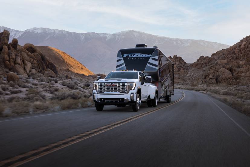 gmc-sierra-3500-2026-exterior-oem-01