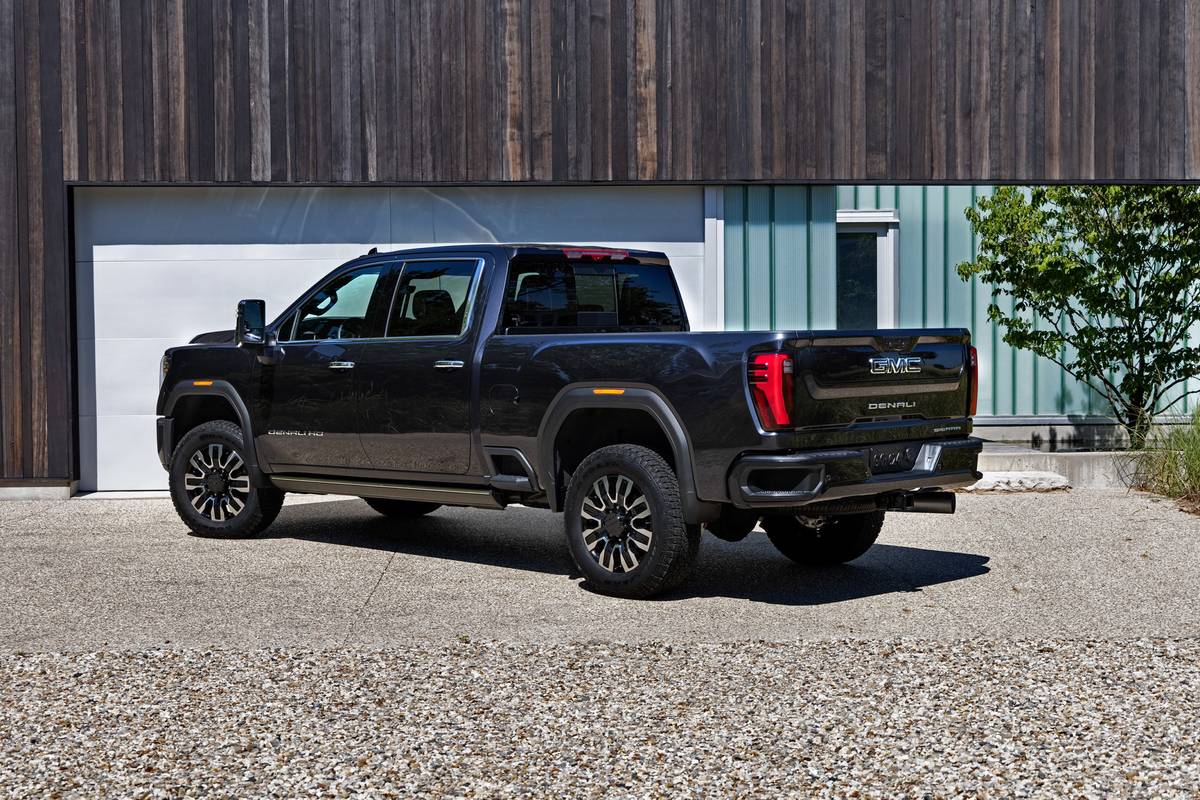 2024 GMC Sierra HD Preview New Tech, New Interior, Same Mission