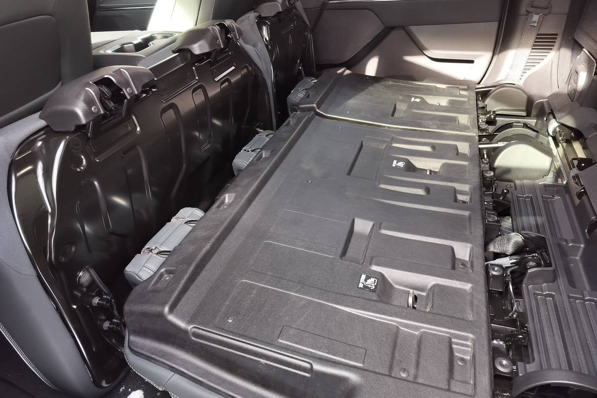 gmc sierra ev 2026 interior csc 01 jpg