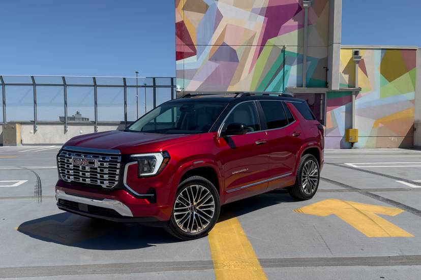 gmc-terrain-denali-2026-01-exterior-front-angle