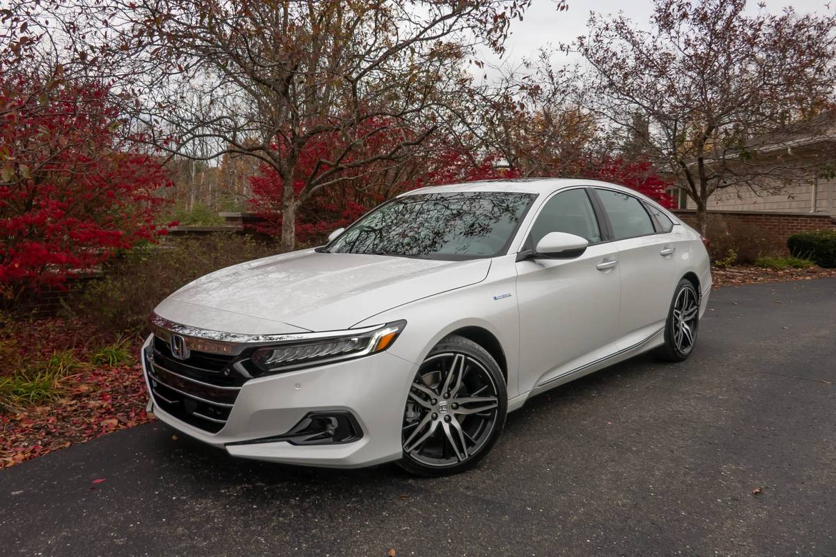 2021 Honda Accord Hybrid Quick Spin: Big, Smooth, Probably Efficient