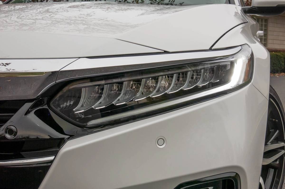honda accord hybrid 2021 03 exterior  front  headlight  white jpg