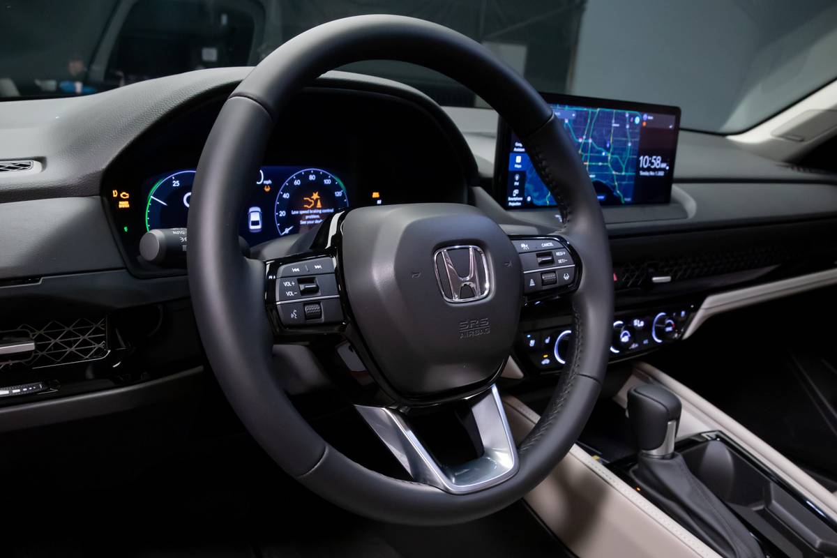 2023 Honda Accord Hybrid Specs, Price, MPG & Reviews