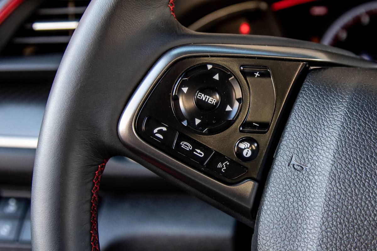 honda civic si 2020 29 controls  detail  front row  interior  steering wheel jpg