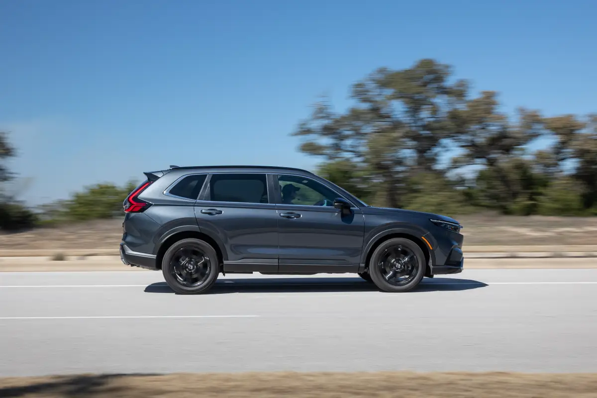 honda cr v hybrid awd 2025 01 exterior dynamic profile jpg