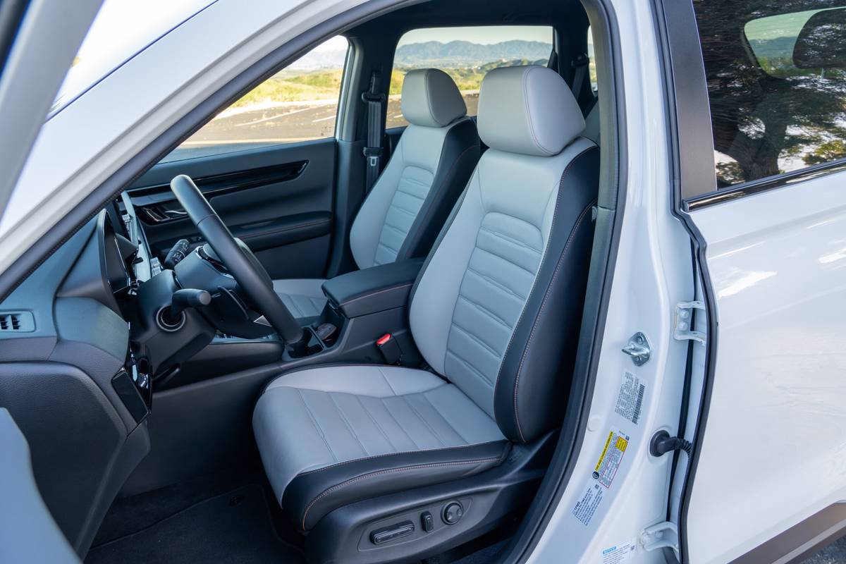 honda cr v hybrid sport touring 2026 13 interior front row scaled jpg