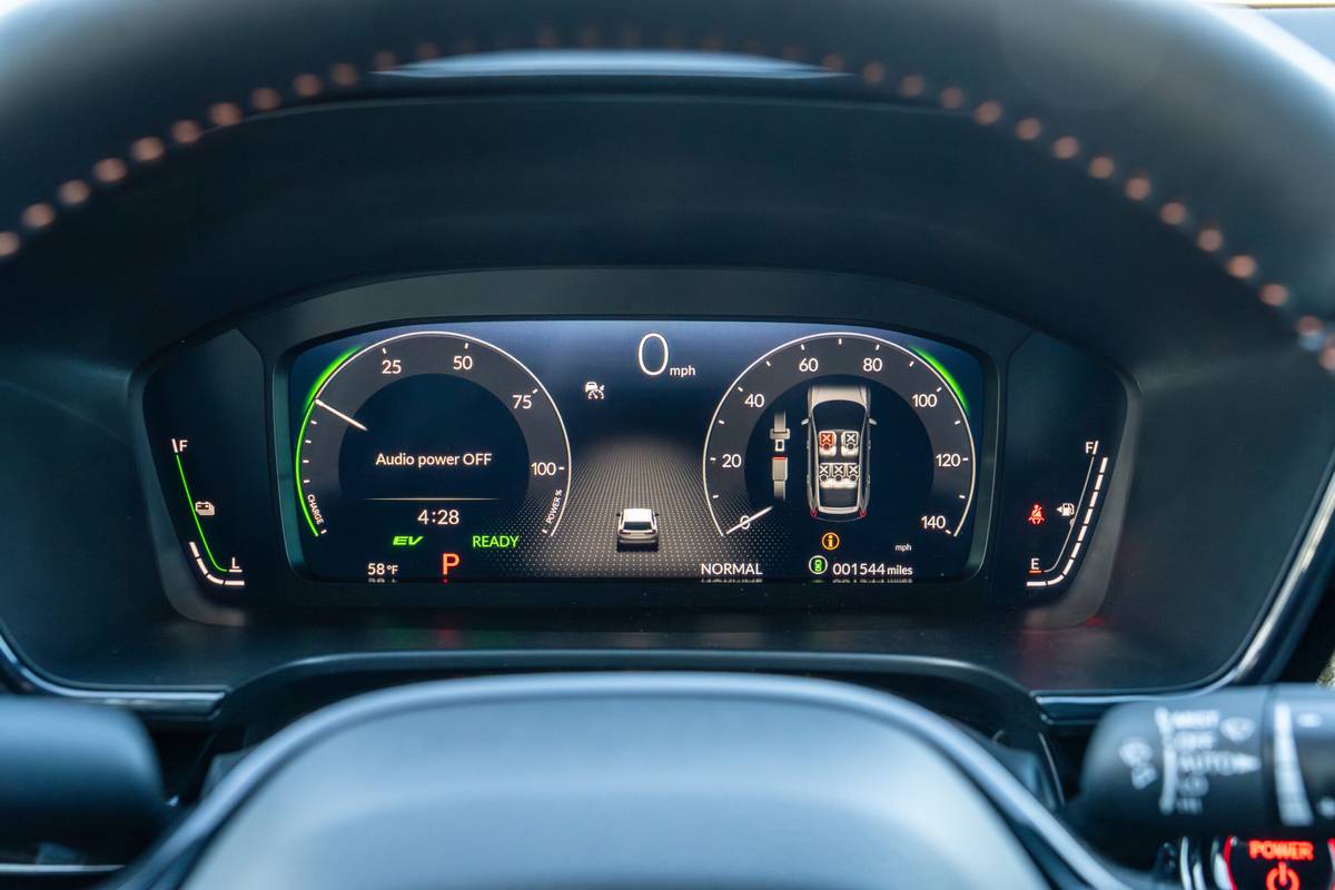 honda cr v hybrid sport touring 2026 20 interior instrument panel scaled jpg