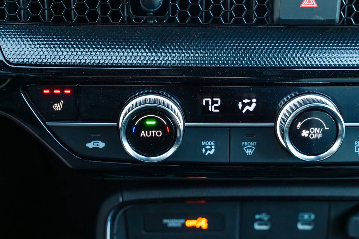 honda cr v hybrid sport touring 2026 28 interior climate control scaled jpg