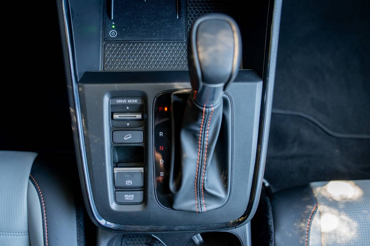 honda cr v hybrid sport touring 2026 29 interior gearshift scaled jpg