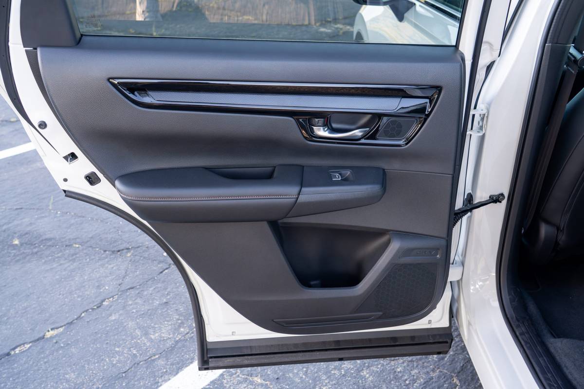 honda cr v hybrid sport touring 2026 36 interior second row door scaled jpg