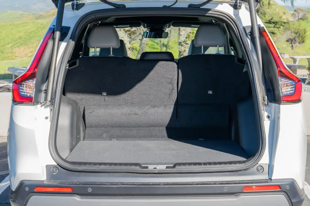 honda cr v hybrid sport touring 2026 42 interior cargo scaled jpg