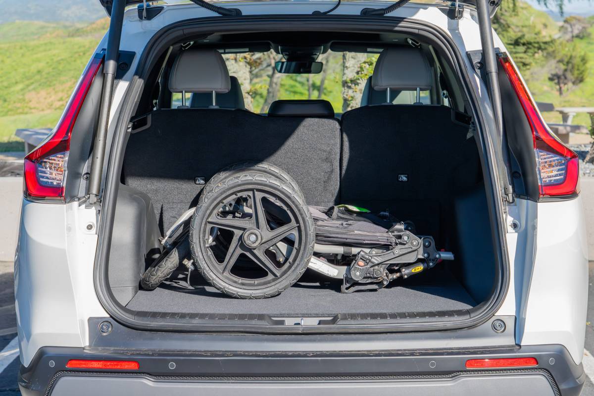 honda cr v hybrid sport touring 2026 44 interior cargo scaled jpg