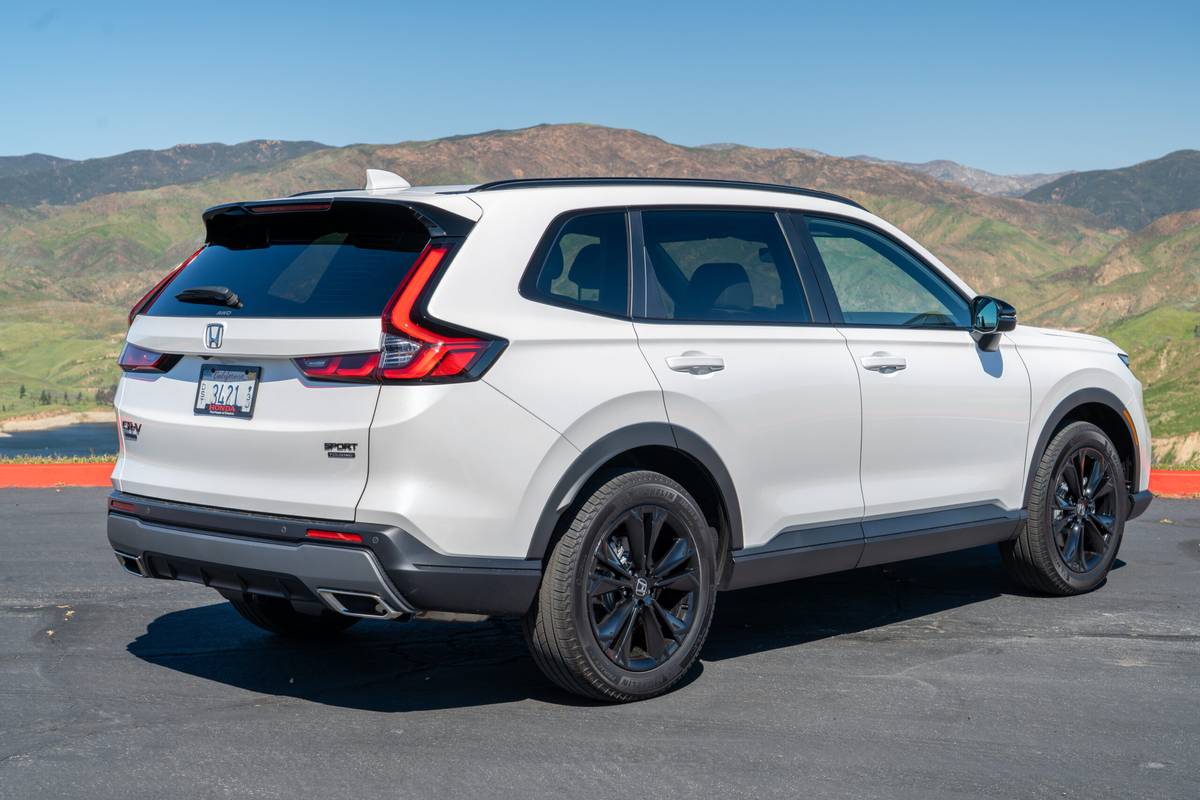 honda cr v hybrid sport touring 2026 50 exterior rear angle scaled jpg