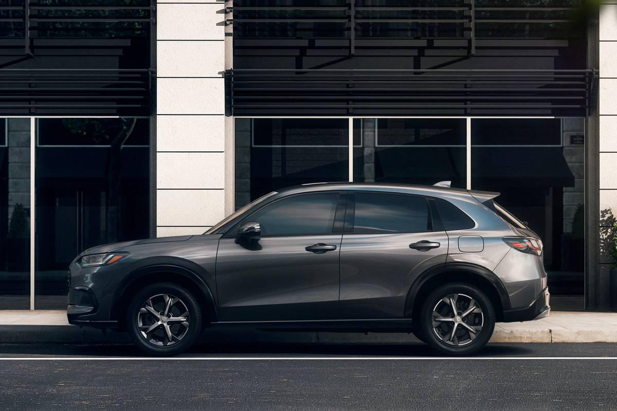 honda hr v 2023 004 exterior grey profile suv scaled jpg
