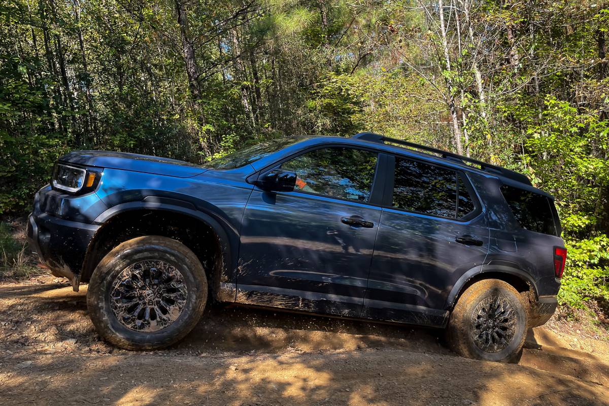 The Dirt-Road Realist: Inside the 2027 Honda Passport TrailSport’s Rugged Pivot — image 3
