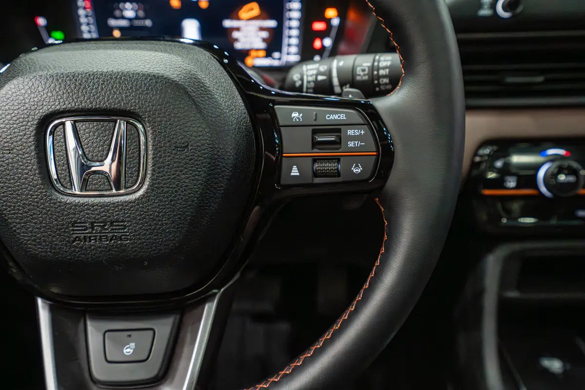 honda pilot 2026 16 interior steering wheel buttons jpg