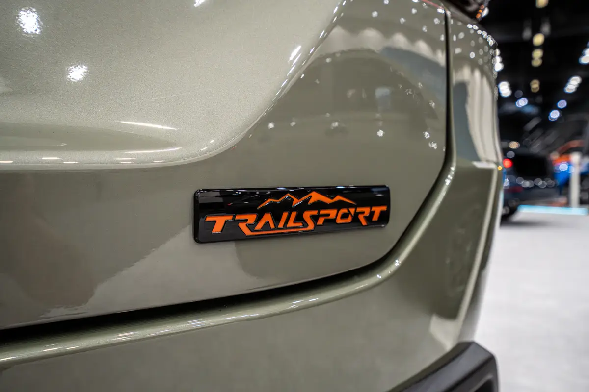 honda pilot 2026 22 exterior rear badge jpg