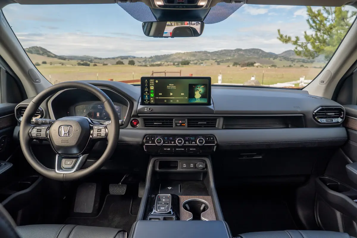 honda pilot review 2026 08 interior front row scaled jpg