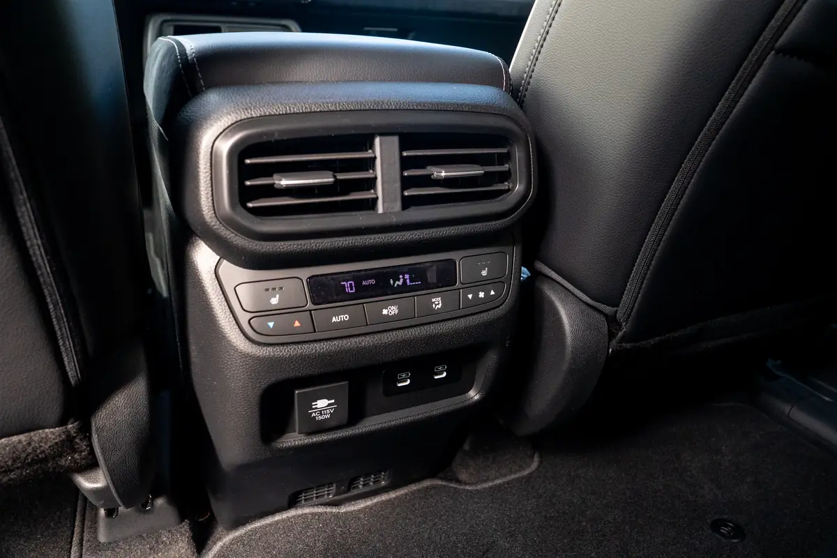 honda pilot review 2026 15 interior second row climate control jpg