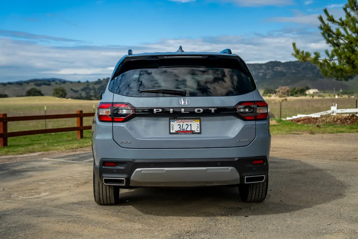 honda pilot review 2026 18 exterior rear scaled jpg