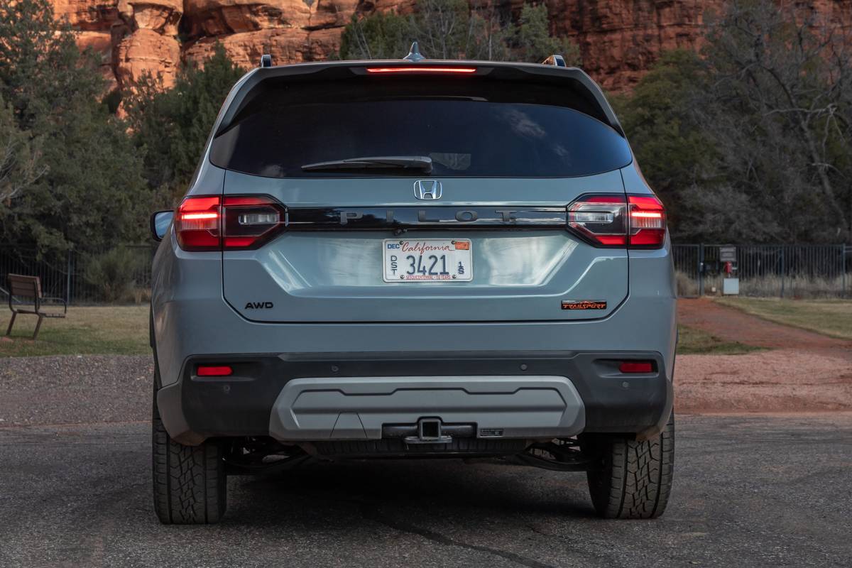 2023 Honda Pilot Review: Flying Straight and Level | Cars.com