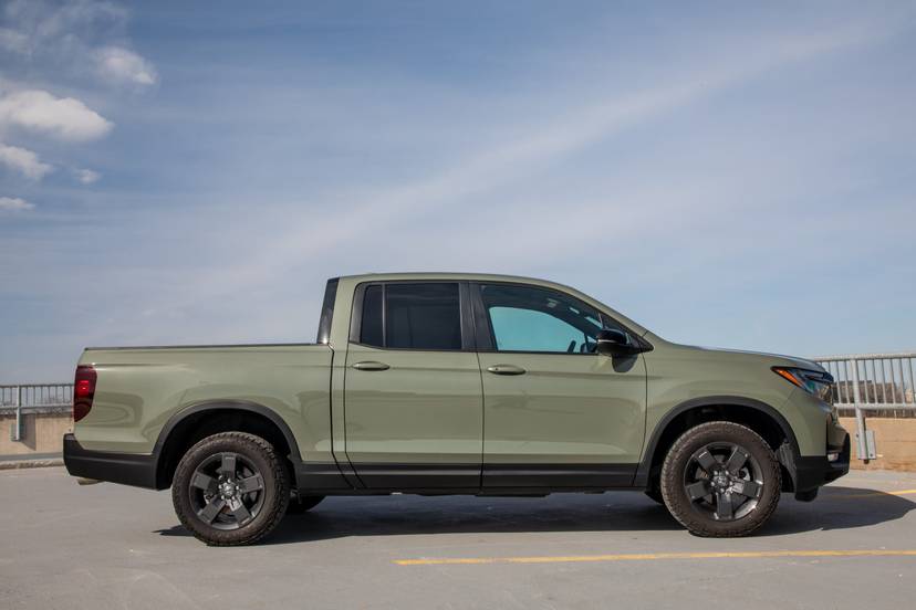 honda-ridgeline-trailsport-2026-05-exterior-profile