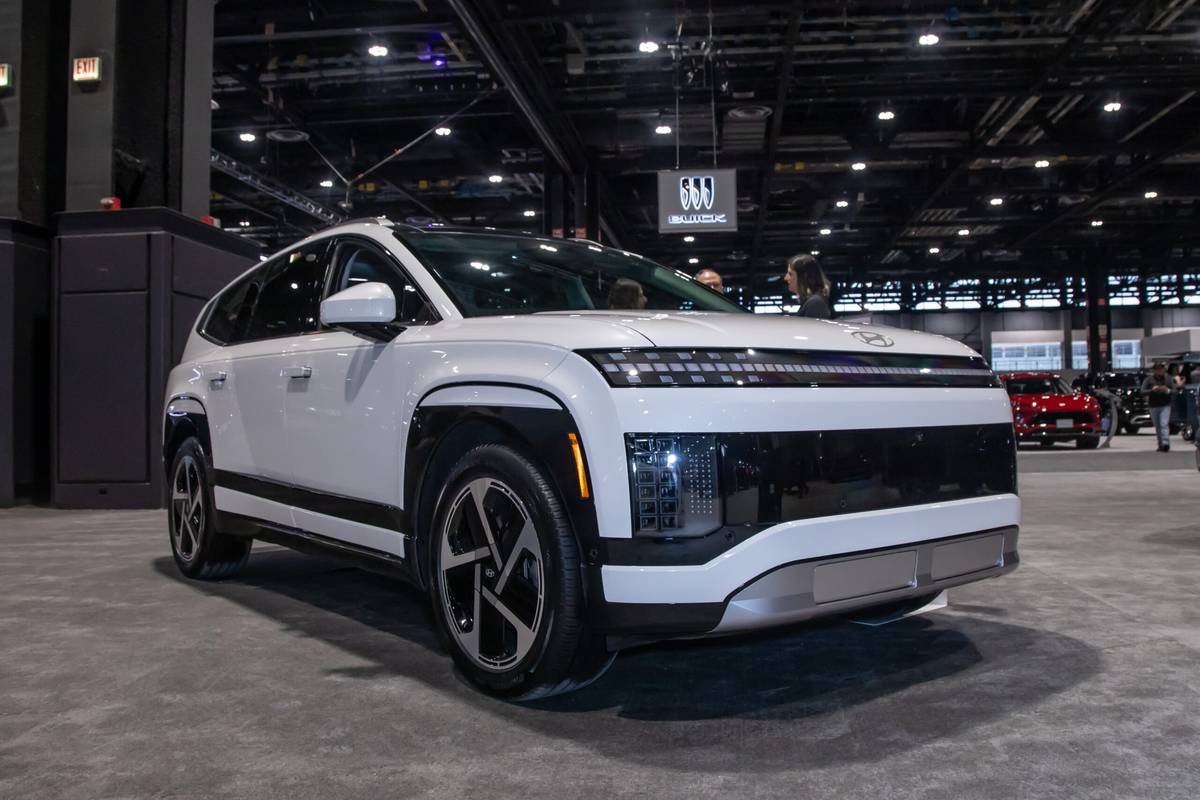 hyundai ioniq 9 2026 01 exterior front angle cas scaled jpg