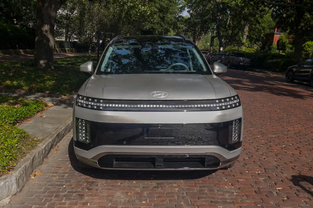 hyundai ioniq 9 2026 03 exterior front scaled jpg