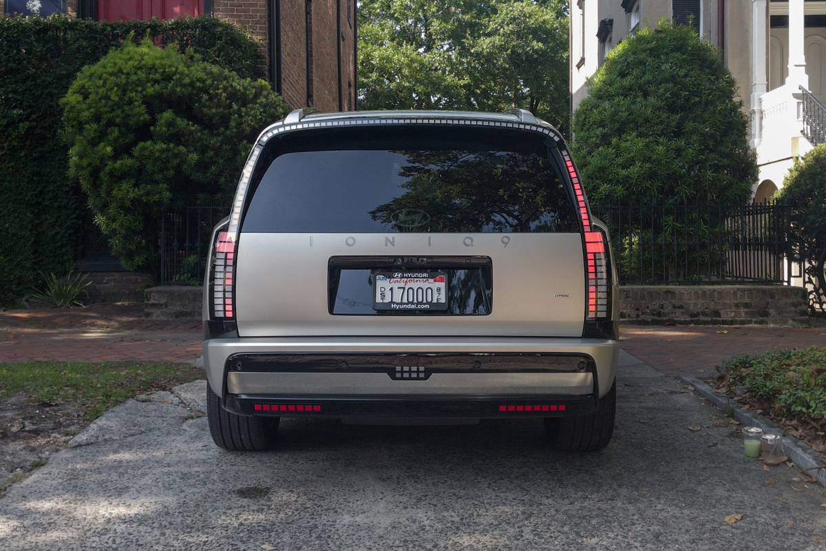 hyundai ioniq 9 2026 15 exterior rear scaled jpg