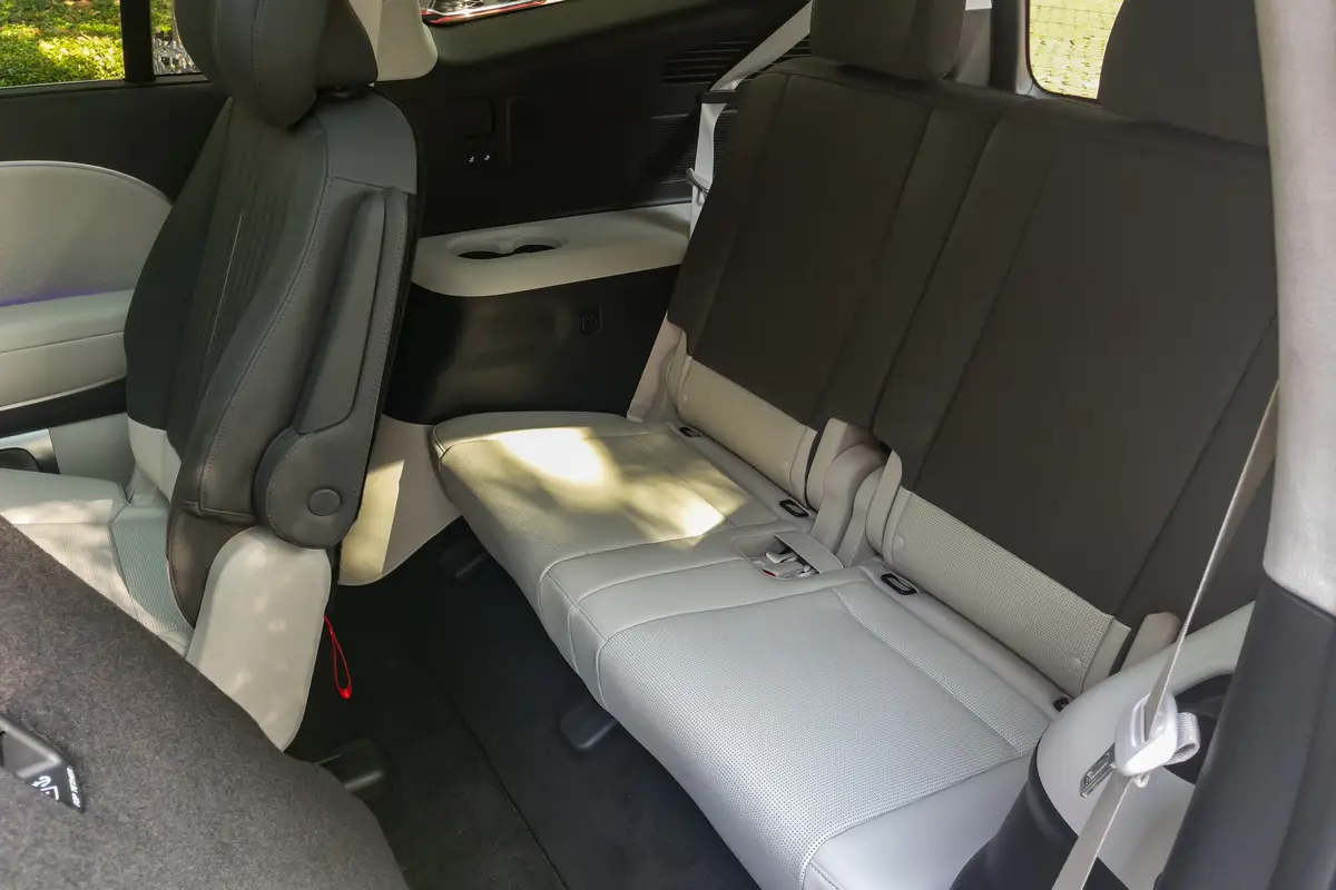 hyundai ioniq 9 2026 44 interior third row scaled jpg