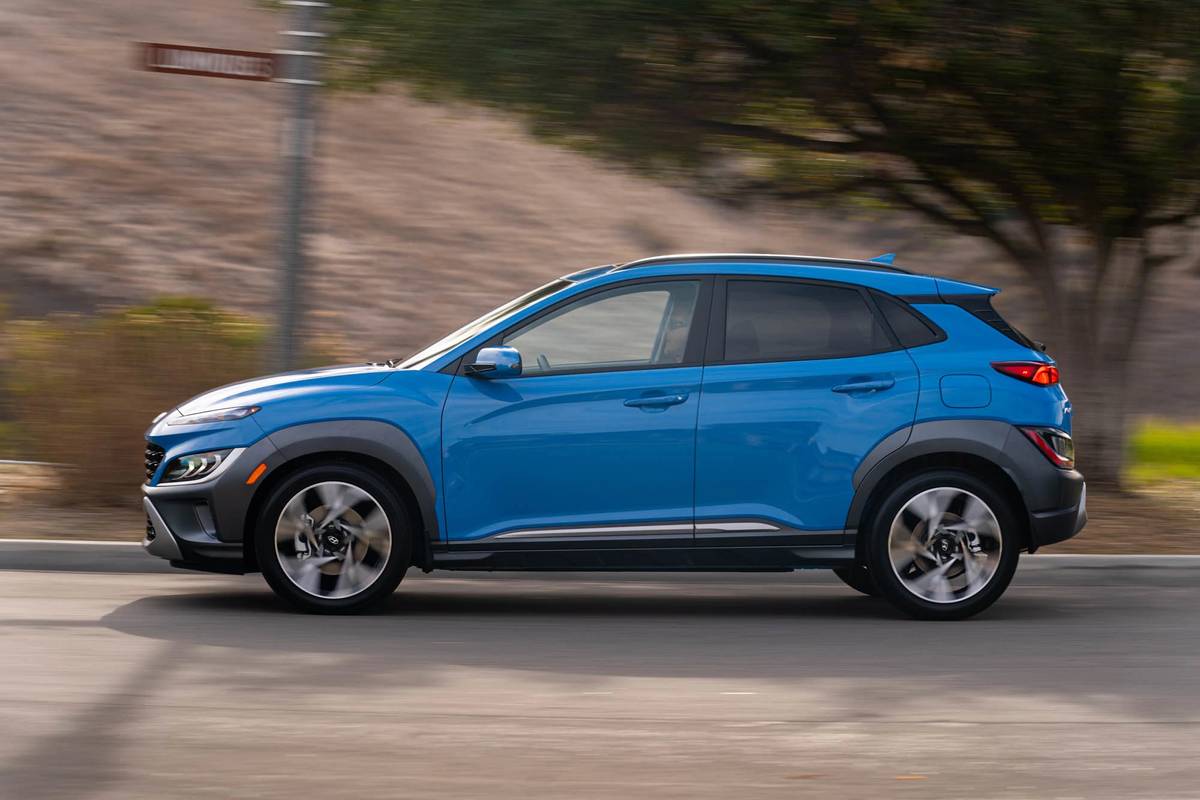 hyundai kona limited 2022 oem 01 blue dynamic exterior profile jpg