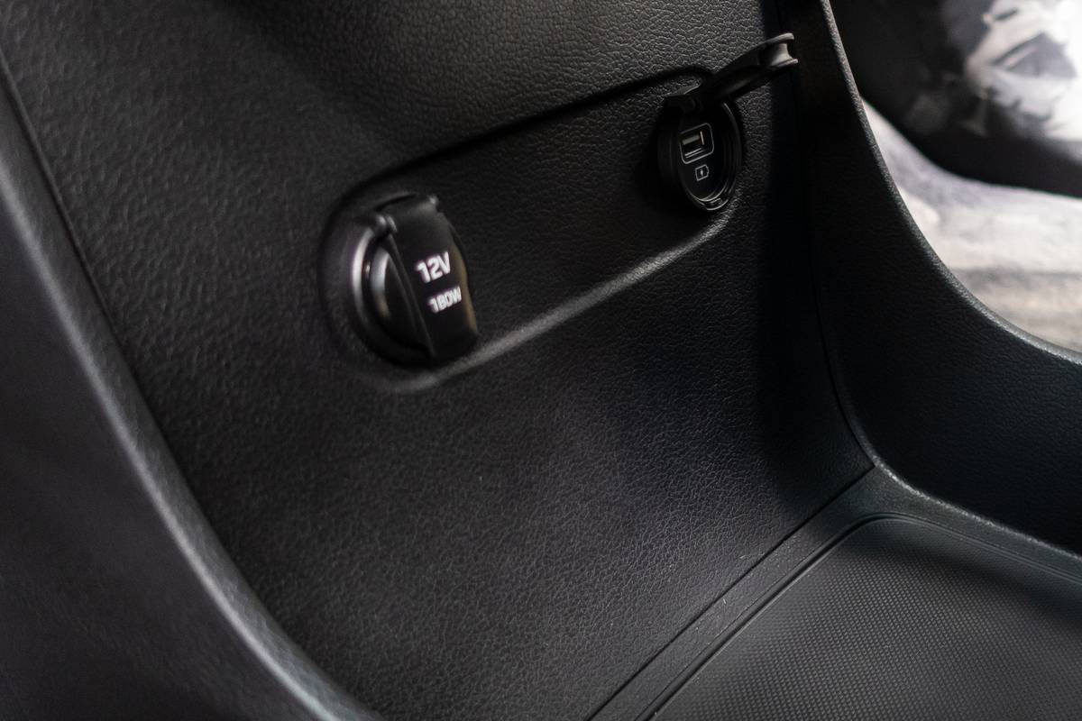 hyundai palisade 2020 19 center console  interior  outlet jpg