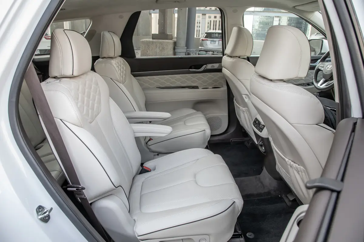 minivan with captain seats