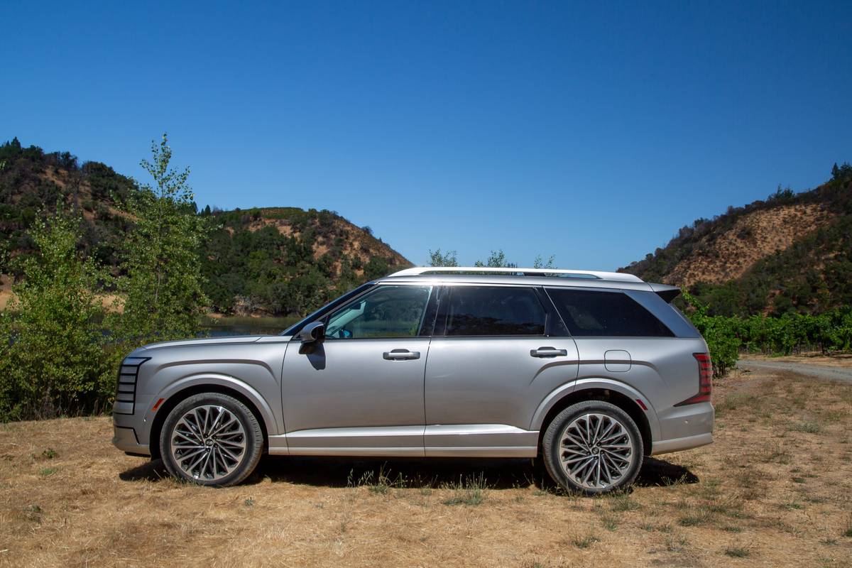 hyundai palisade calligraphy 2026 03 exterior profile scaled jpg