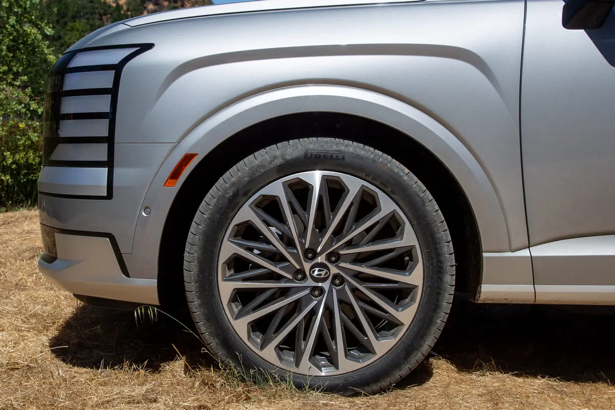 hyundai palisade calligraphy 2026 04 exterior wheel scaled jpg