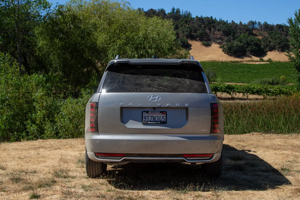 hyundai palisade calligraphy 2026 06 exterior rear scaled jpg
