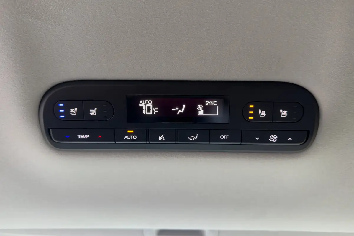 hyundai palisade calligraphy 2026 24 interior second row climate control scaled jpg