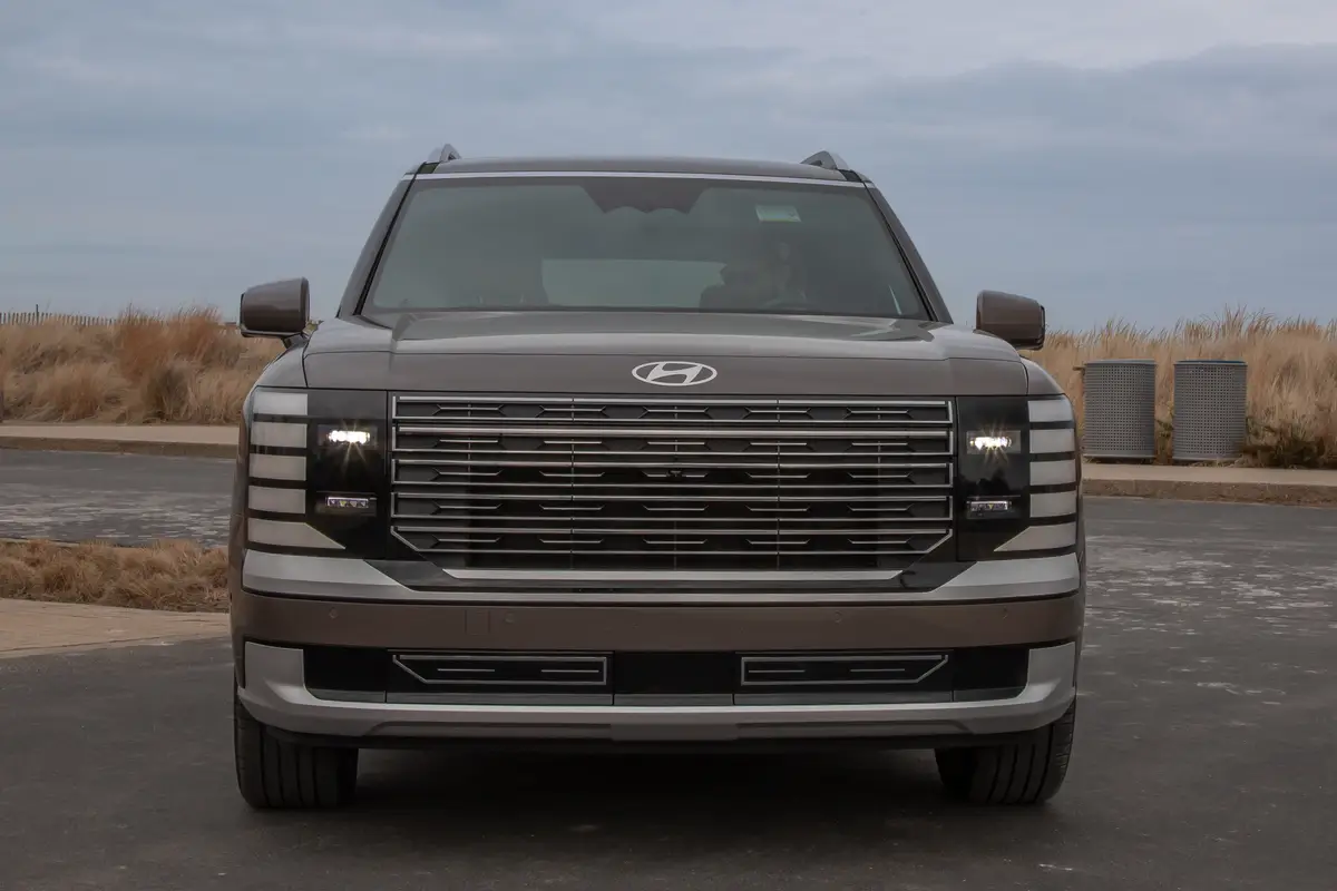 hyundai palisade hybrid calligraphy 2026 03 exterior front brown jpg
