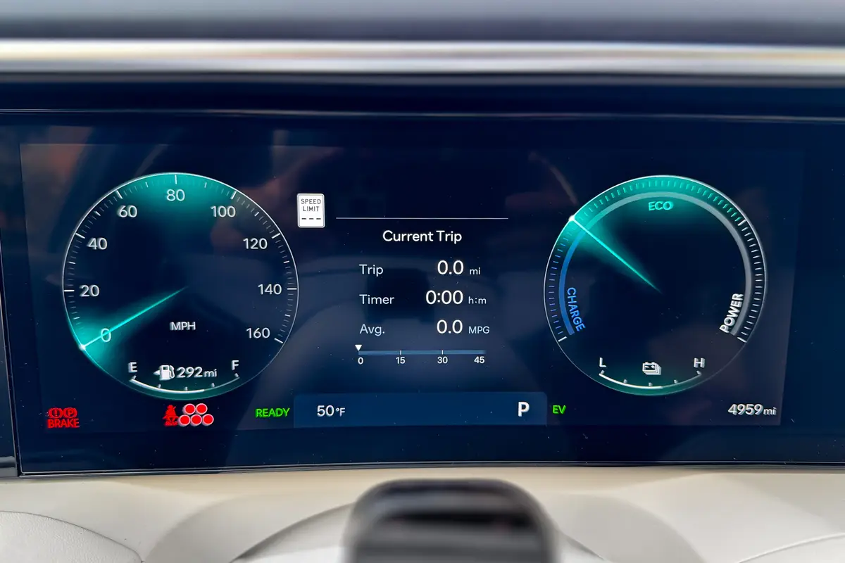 hyundai palisade hybrid calligraphy 2026 08 interior instrument panel scaled jpg