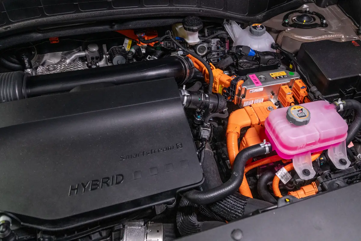 hyundai palisade hybrid calligraphy 2026 09 interior engine jpg
