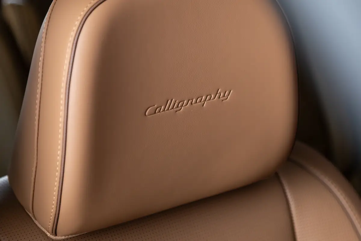 hyundai palisade hybrid calligraphy 2026 12 interior front row seat jpg