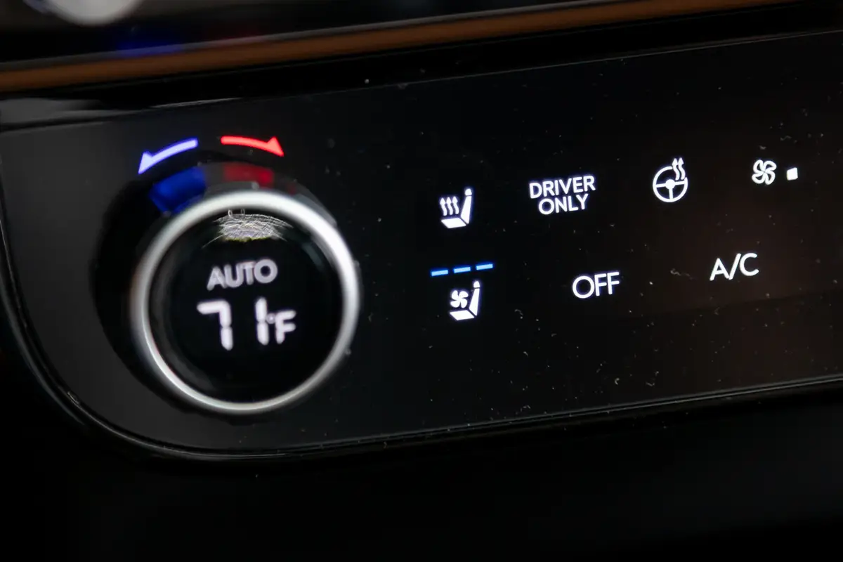 hyundai palisade hybrid calligraphy 2026 23 interior climate control jpg