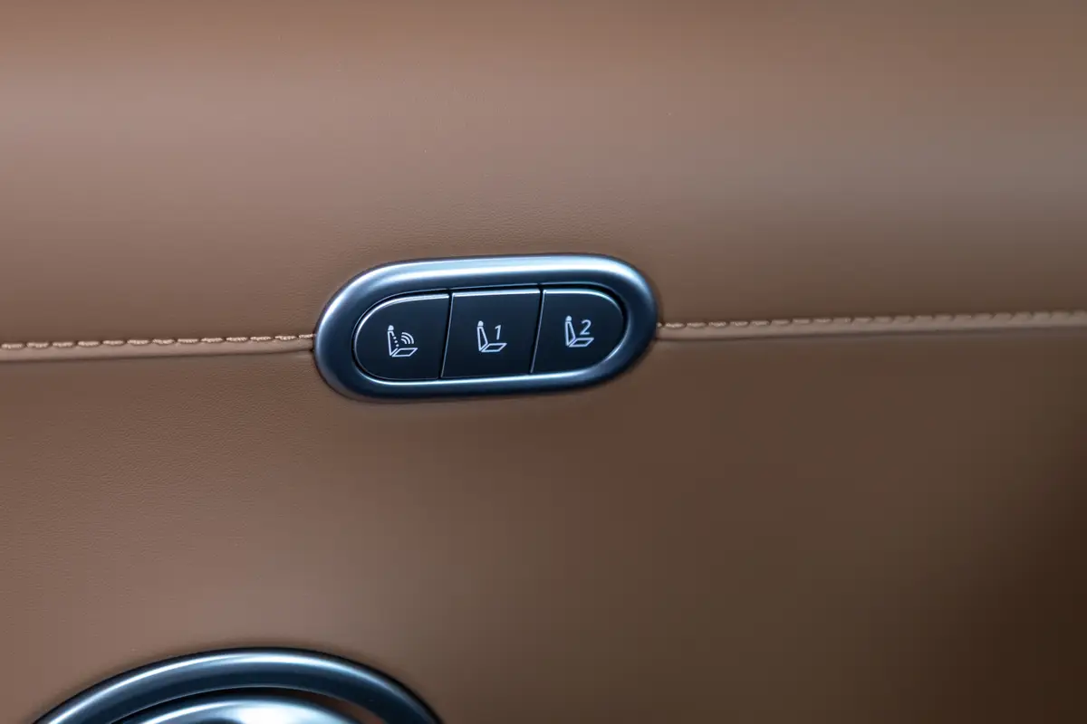 hyundai palisade hybrid calligraphy 2026 30 interior second row jpg