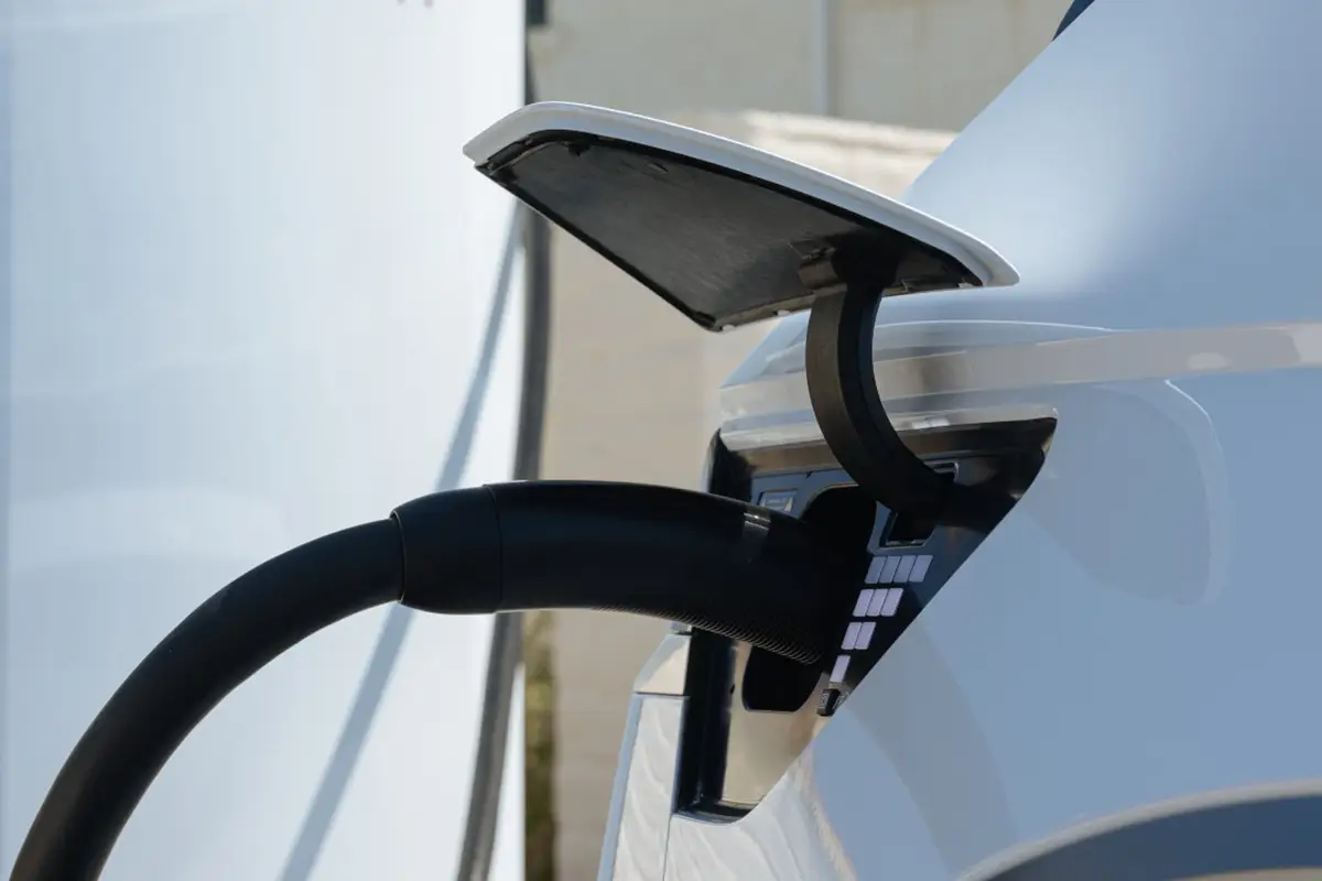 hyundai plug and charge 2025 oem 03 jpg