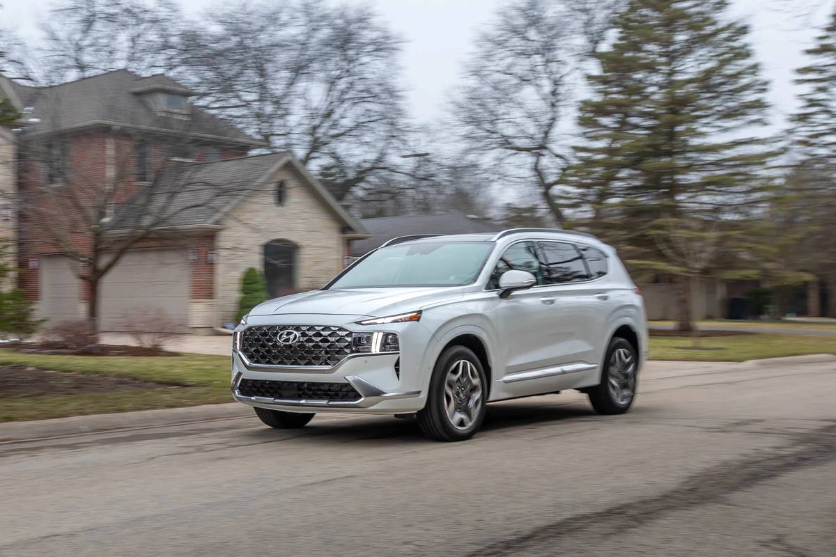 Is the 2021 Hyundai Santa Fe a Good Car? 5 Pros and 4 Cons | Cars.com