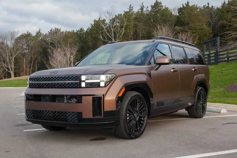 hyundai-santa-fe-2024-73-exterior-front-angle