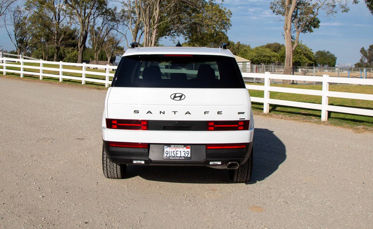 hyundai santa fe xrt 2026 17 exterior rear jpg